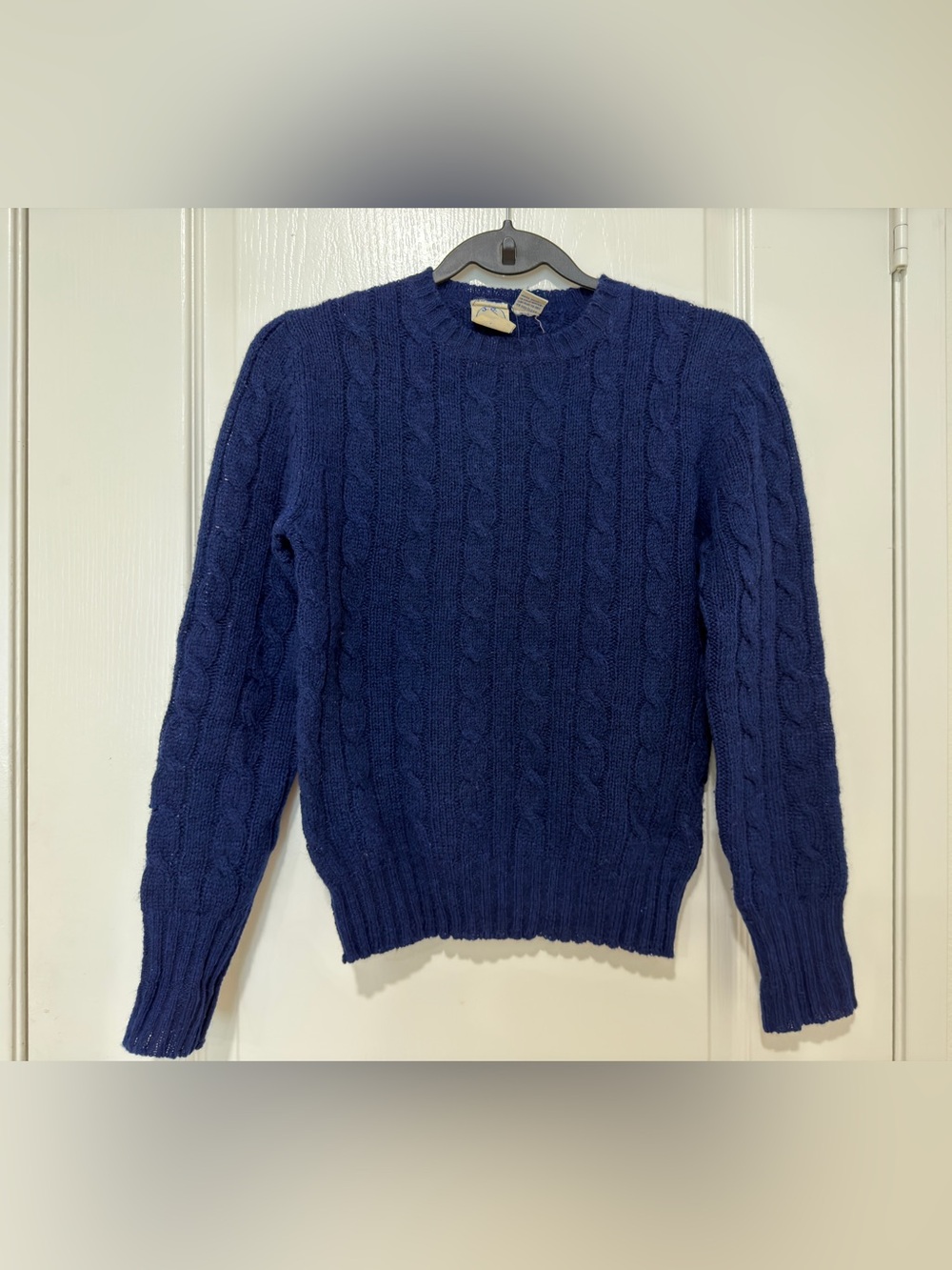 Vintage J.G. Hook Navy Blue Cable Knit British Wool Fisherman Sweater Size 34